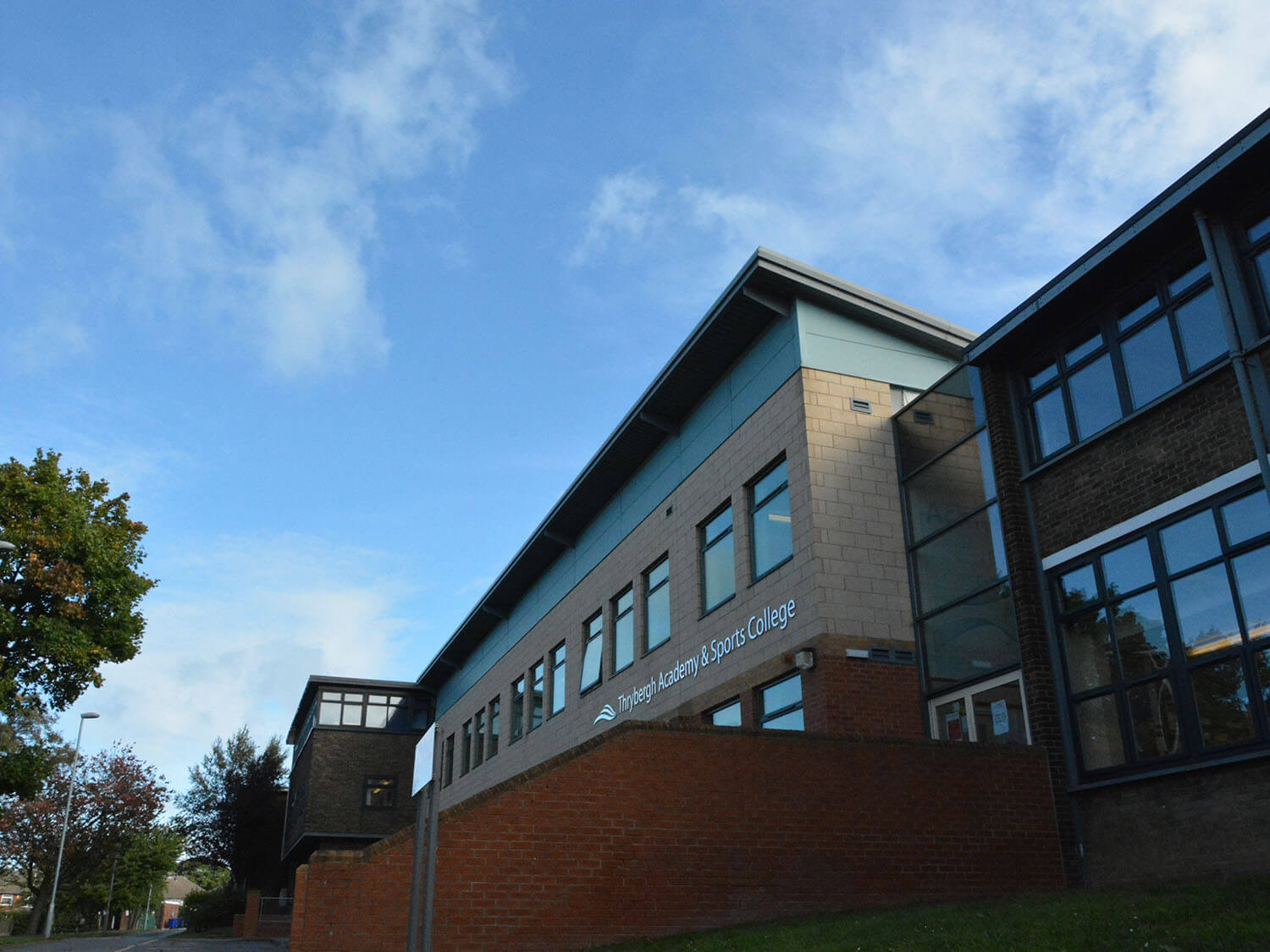 Thrybergh Academy and Foljambe Primary School officially join ...